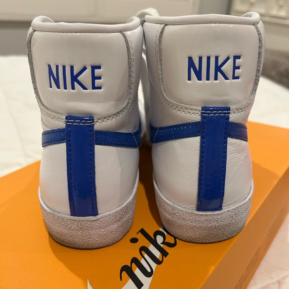 Nike Blazer Mid ‘77 View 4